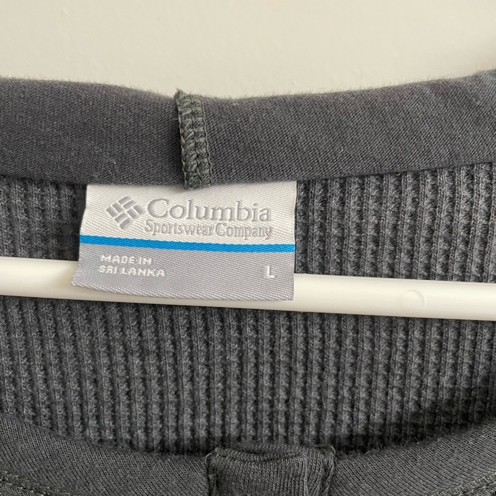 Columbia Sportswear Women's Long Sleeve Hooded Henley - Picture 9 of 10